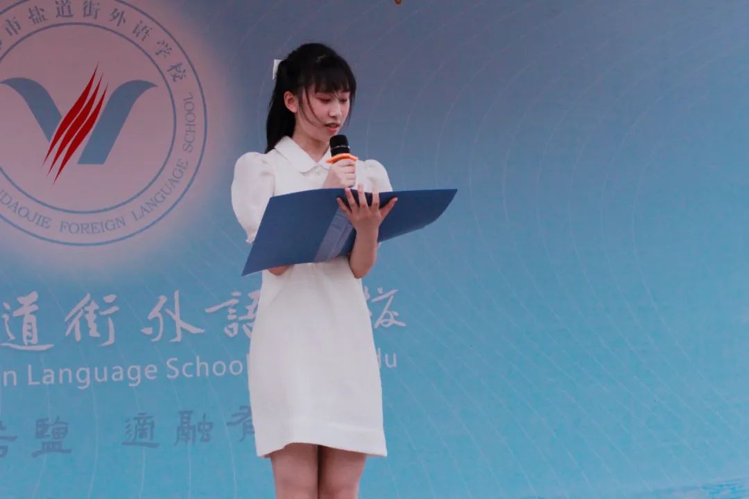 意义非凡！18岁与20岁的青春对话，成都盐外新阶段，学子的新起航