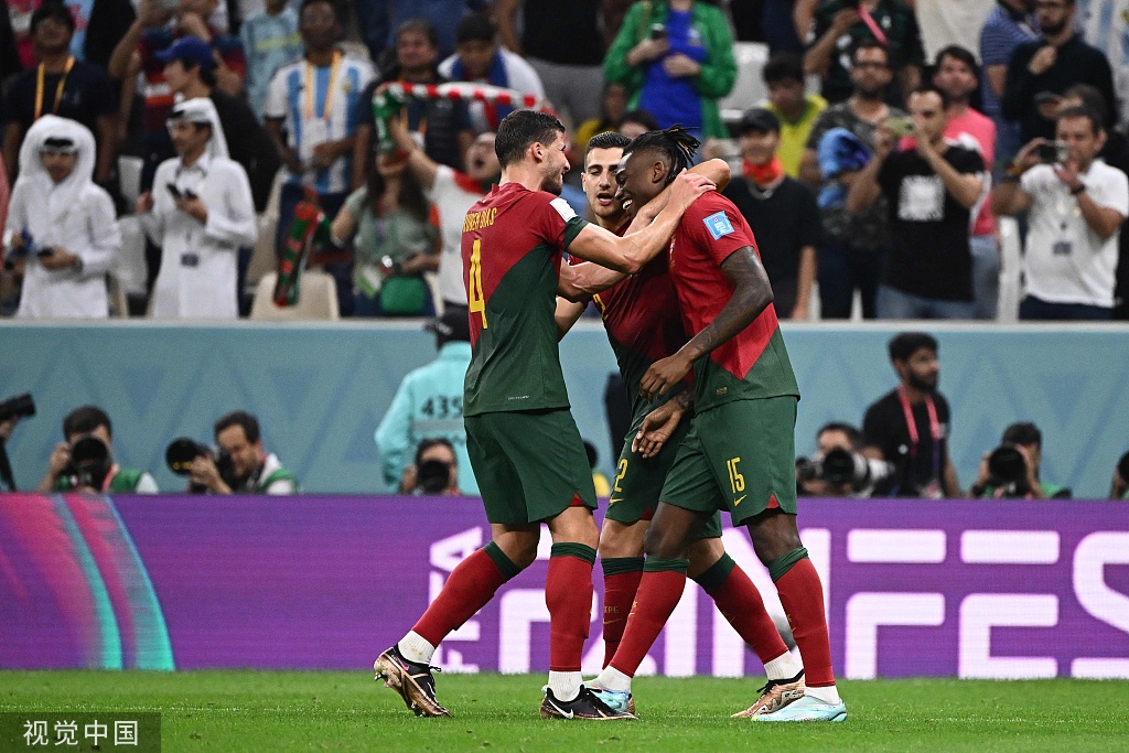 葡萄牙vs瑞士直播（世界杯｜新锋煞戴帽佩佩头槌 葡萄牙6-1瑞士）