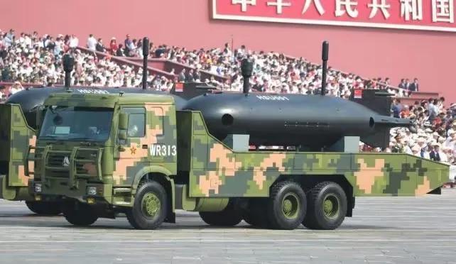 �ҹ���������ͧ�������죬��������ң������ʱ������ƴ��������