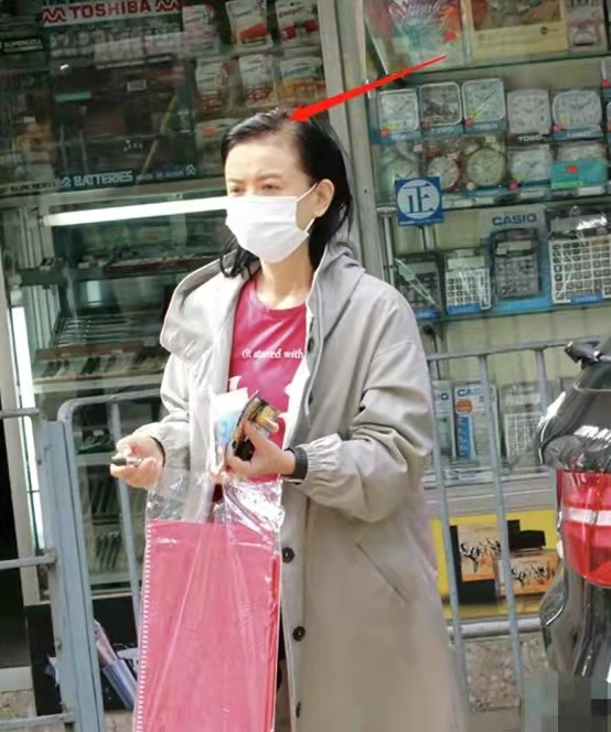 “离婚后至今单身”的15位女星，各有各的心酸，有人差点自杀