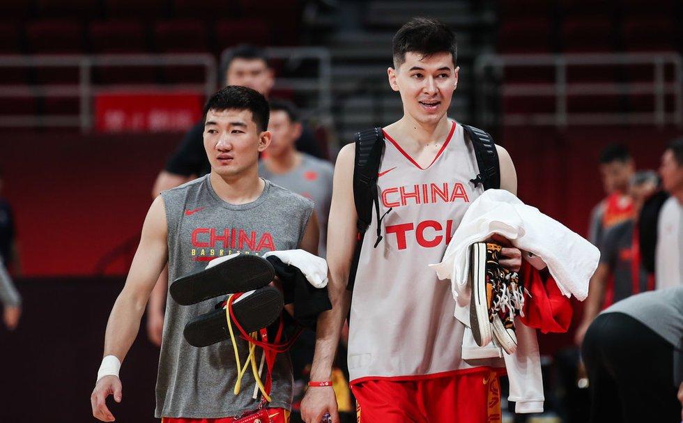 沙拉木为什么没有nba球队(大反转！杜锋上演迷之操作，阿不都落选最终名单，球迷：怕啥来啥)