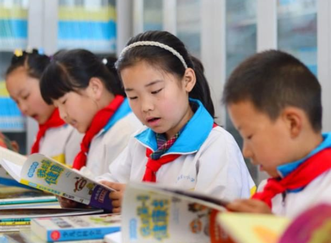 小学生人生规划走红，每个选择对应不同人生，网友：一股清流