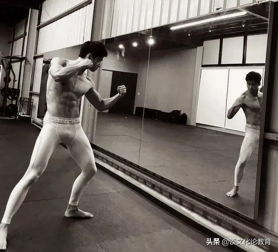 域外/恐怖影片《咒》的男主角林敬伦，潜力有多大