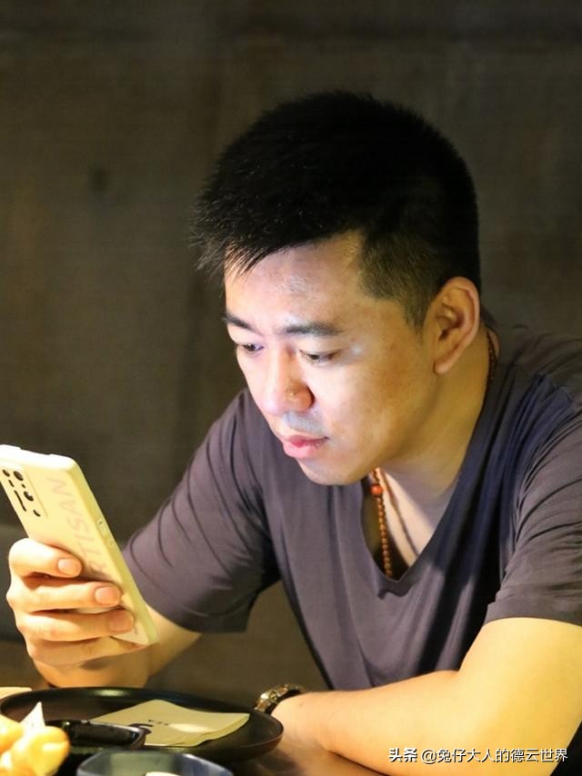 德云社冯照洋发文，评论区画风却集体跑偏，大哥不要面子了吗？