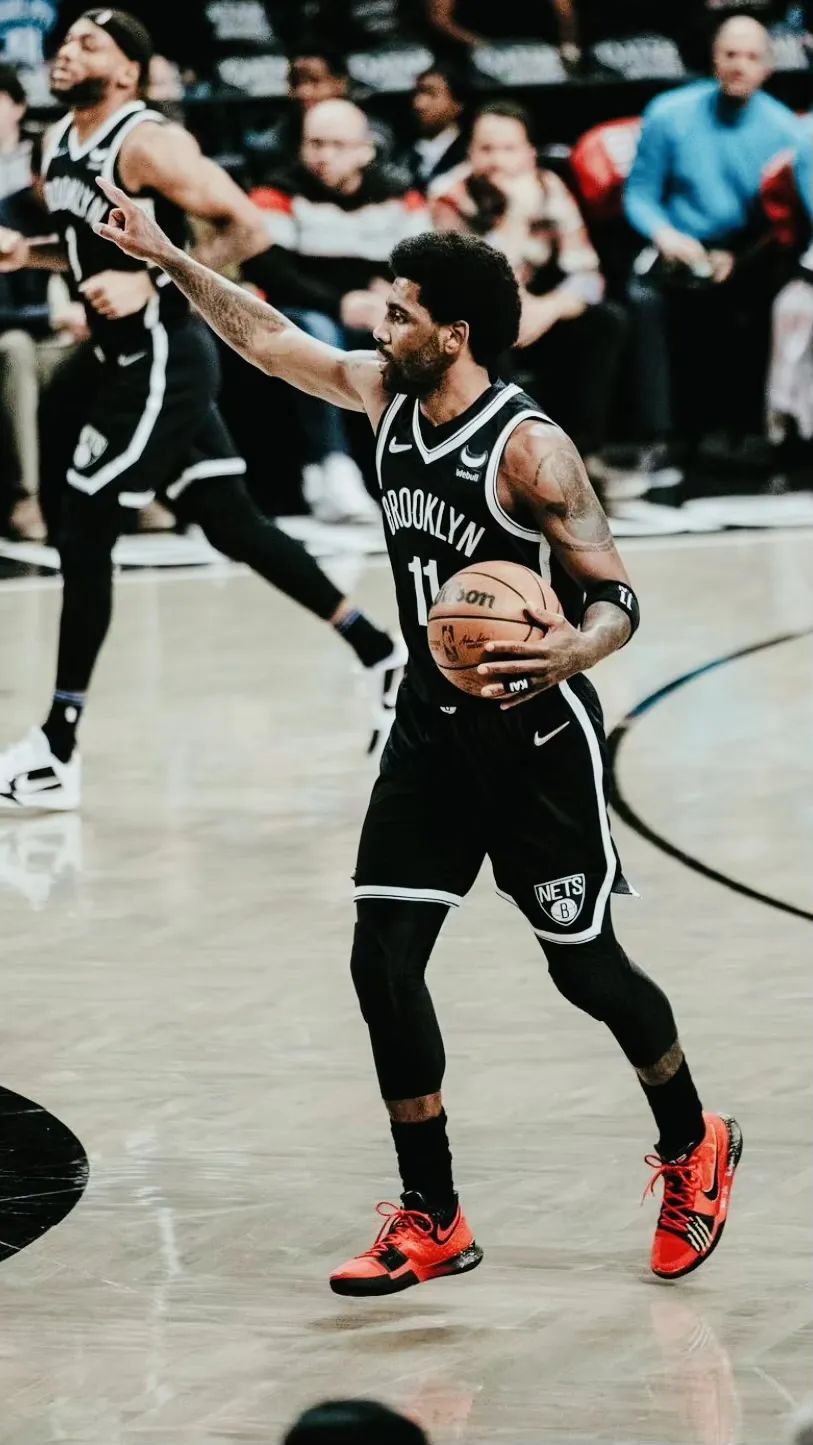 nba锁屏(「球星壁纸第51期」:篮网欧文,请拿走你偶像的壁纸)