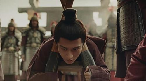 山河月明：徐达下令打燕王四十军棍，看到燕王忍着疼也不求饶