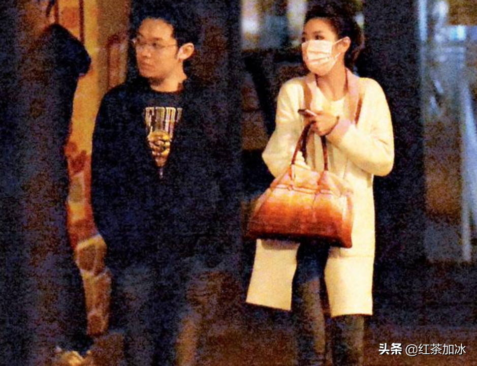 “猪扒港姐”为钓金龟，出轨又当小三，如今还要容忍男友频繁出轨