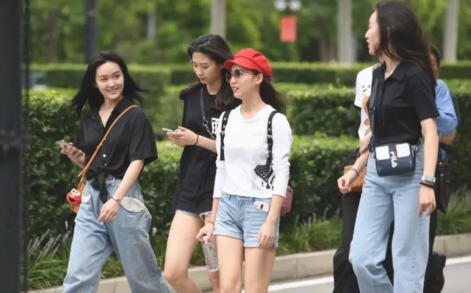 大学生的兼职“坑”曝光！本以为没啥坏处，却消耗了自己的未来