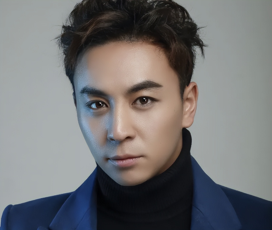 释小龙:被指隐婚生女,妻子带女儿出街被拍,事实到底如何?