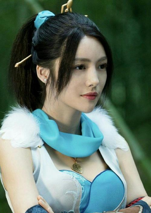 情与缘电视剧("校园女神"蔡文静:拍邓超mv出道,绯闻颇多资源很好,被爆