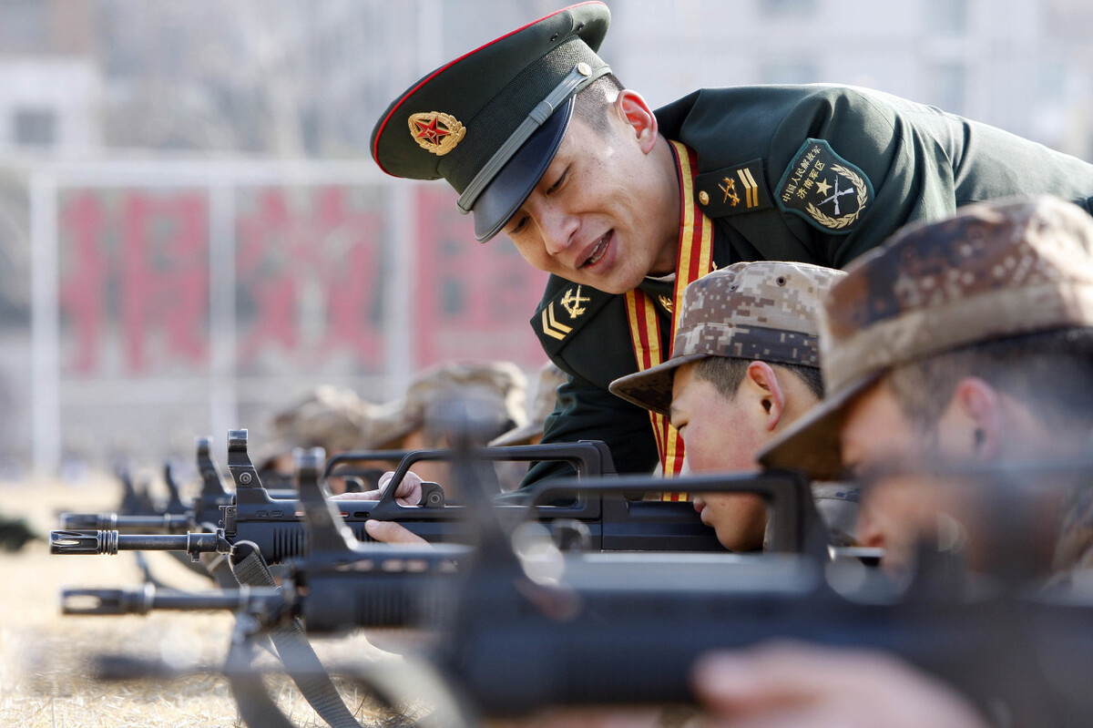 儿子今年考了全日制大专，明年三月去当兵算大专生吗？要这样分析