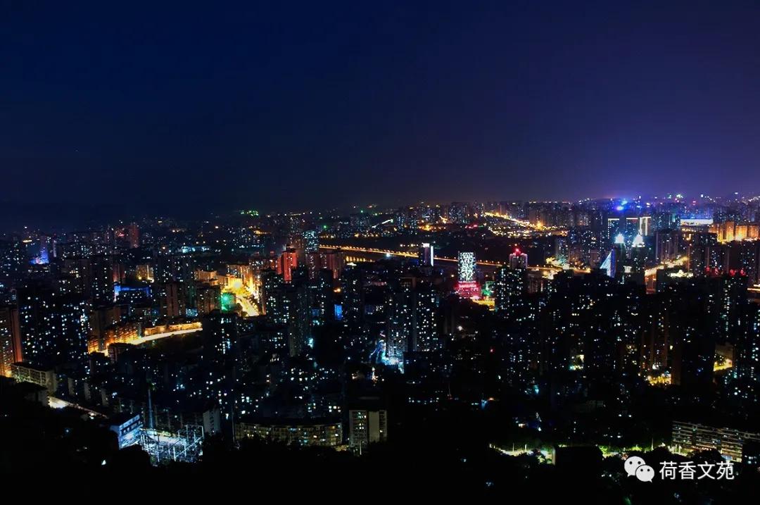 晒夜景的朋友圈说说有哪些?