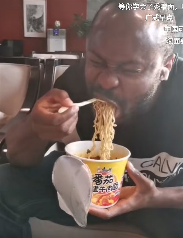 樊振东怎么才能出线（樊振东讲出局原因！奥恰洛夫透露为啥能赢他，伊藤美诚不服王曼昱）