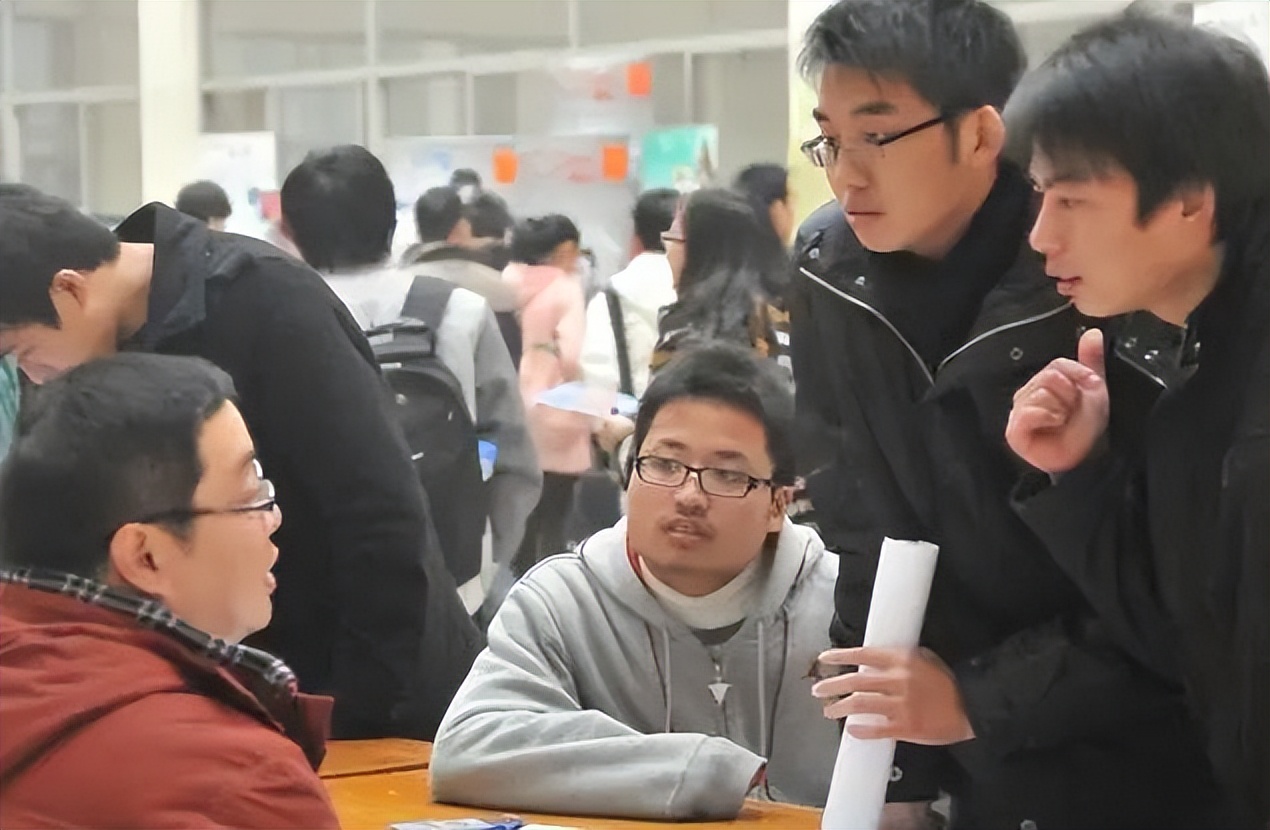 “供你读大学成了笑话”，一位农村父亲的坦白，让多少大学生沉默