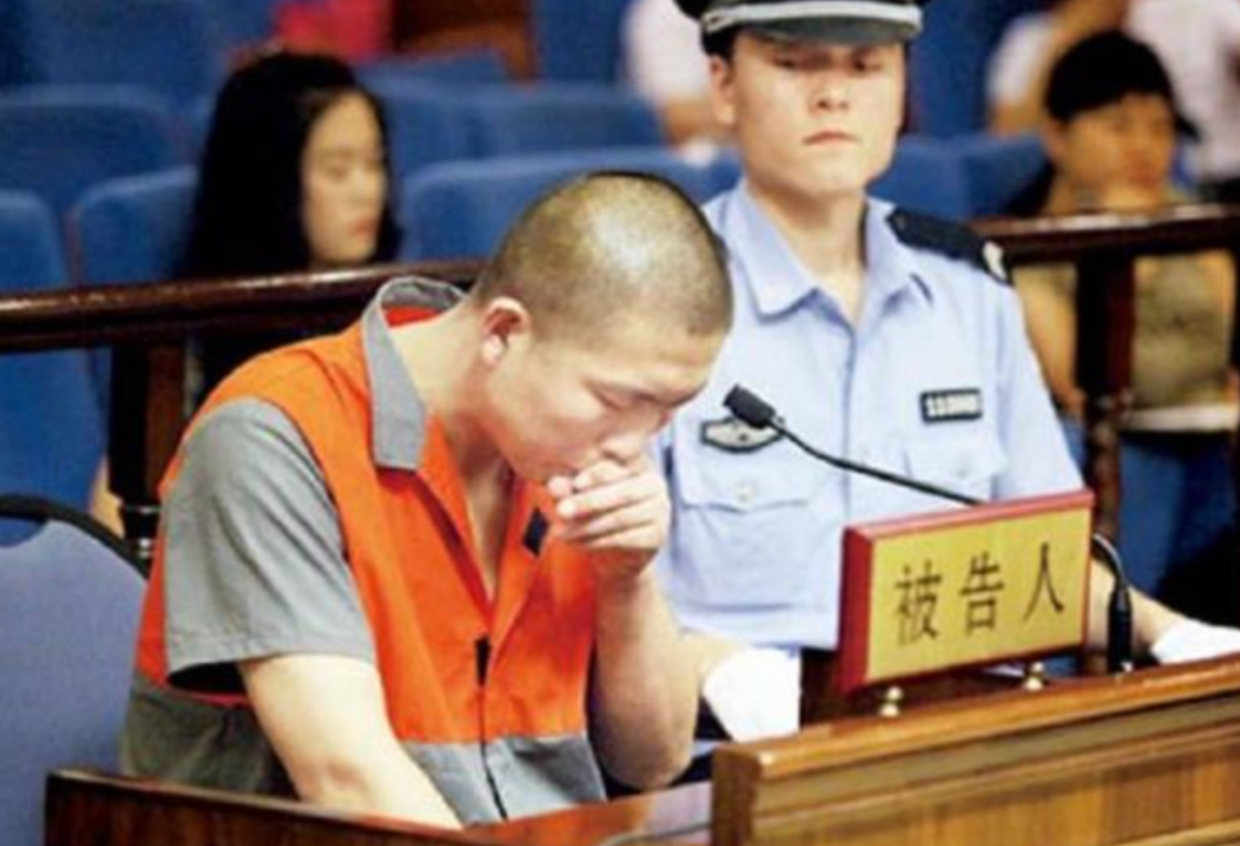 2009年，江西一“高考状元”因抢银行被判10年，出狱后又考上985