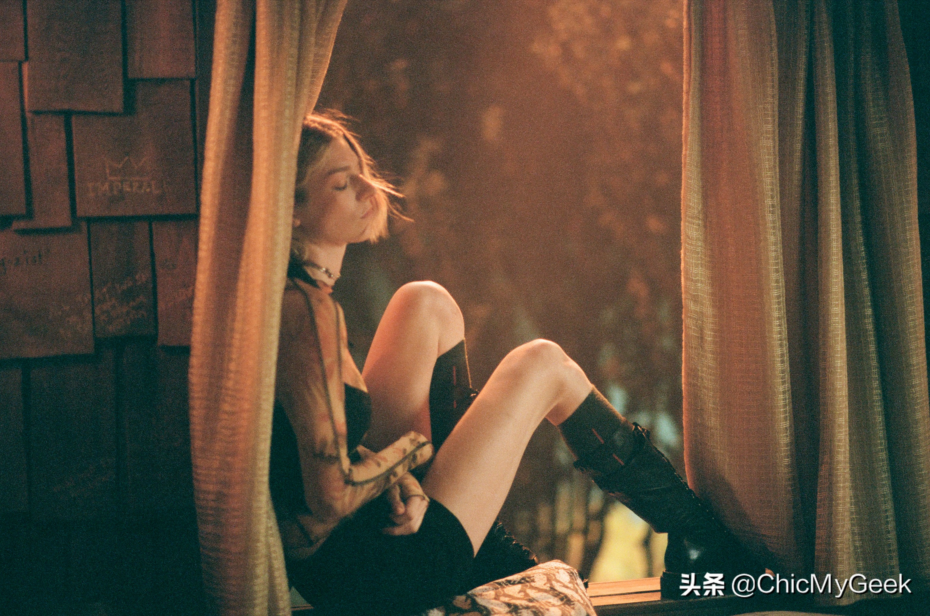 药瘾、暴力、大尺度裸露！这部暗黑校园剧何以成为Z世代最爱？