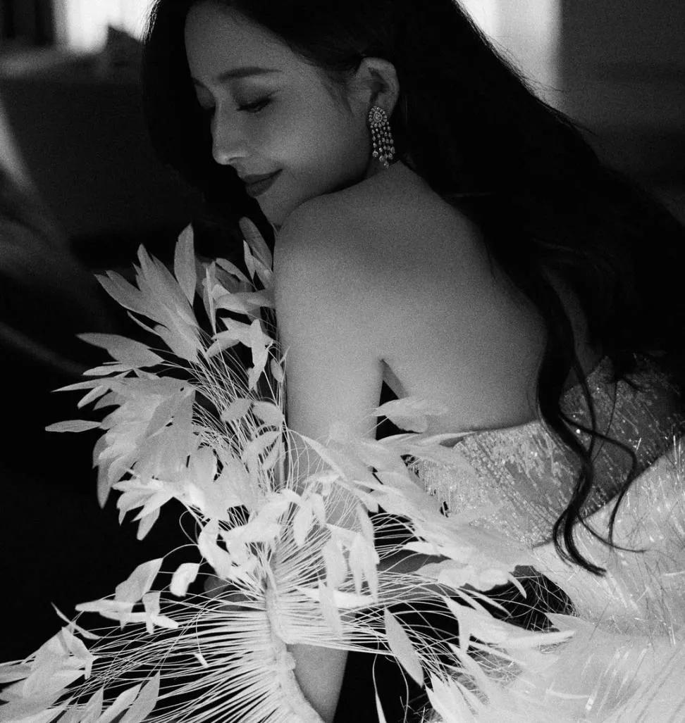 佟丽娅这姐姐不成团太可惜了吧