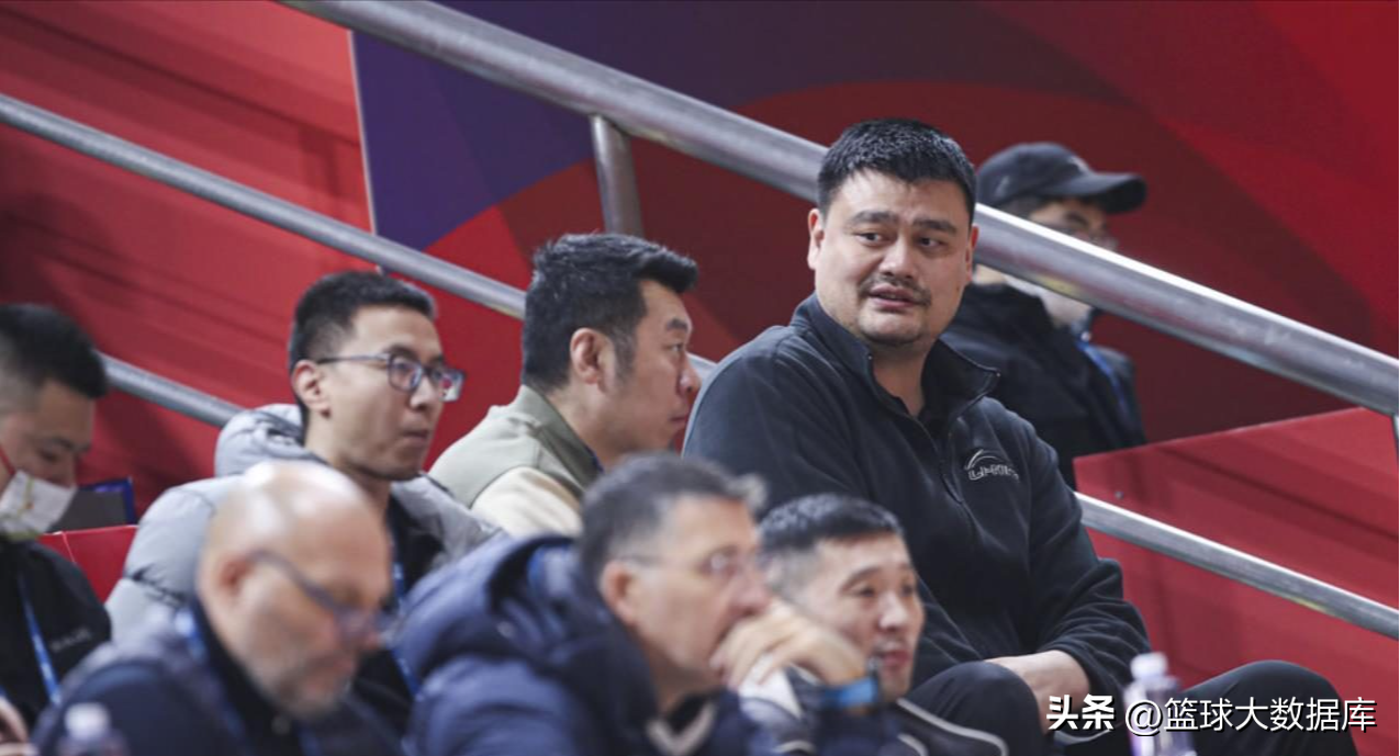 新年大战辽宁vs广东直播（辽宁VS深圳！郭艾伦确定复出，八位当红国手接受考察，姚明观战）