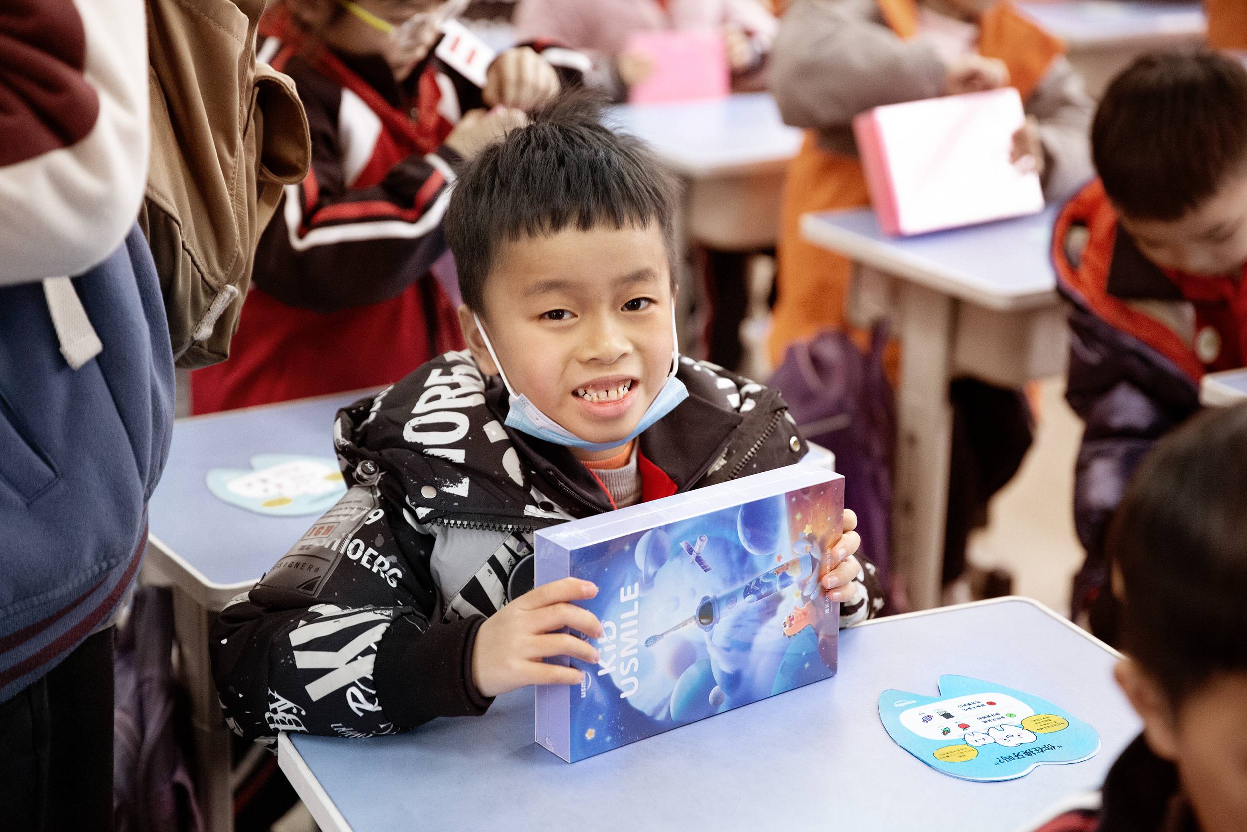 为了预防龋齿3岁以上学龄前儿童最好()刷牙（刷牙能阻止龋齿发展吗）