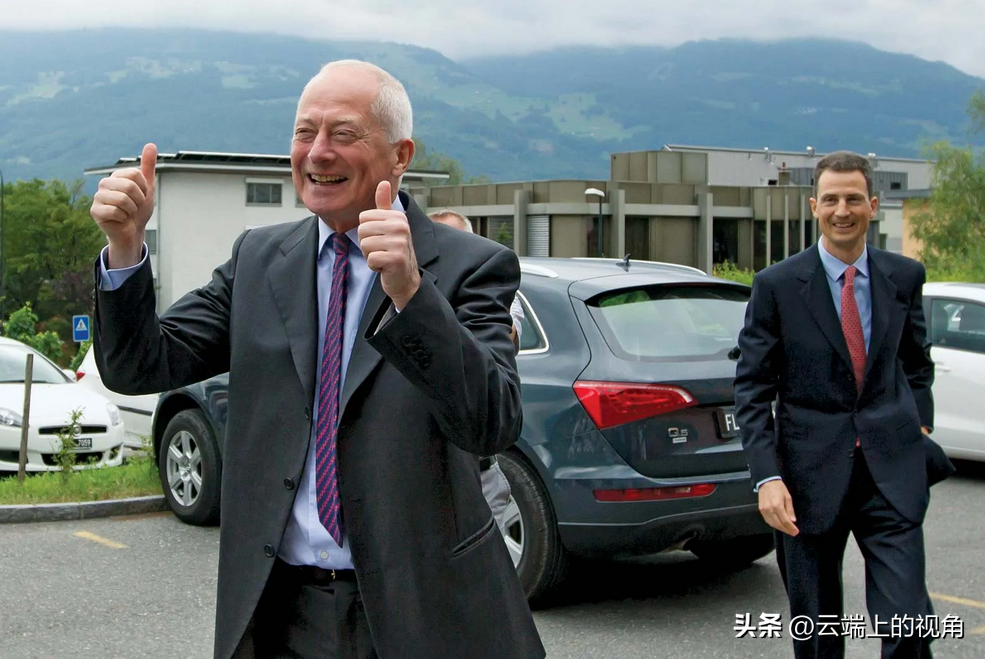 英国女王伊丽莎白二世（欧洲王室皆亲戚，他们和英女王都是什么关系，好心送葬却闹乌龙）