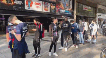 巴黎圣日耳曼足球俱（创历史新高！大巴黎赚翻了：年入7亿欧元，梅西贡献1.3亿）