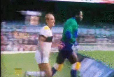 世界足球世界杯冠军叫什么名字（为什么梅西拿了世界杯冠军，贝利仍然是足坛历史第一人？）