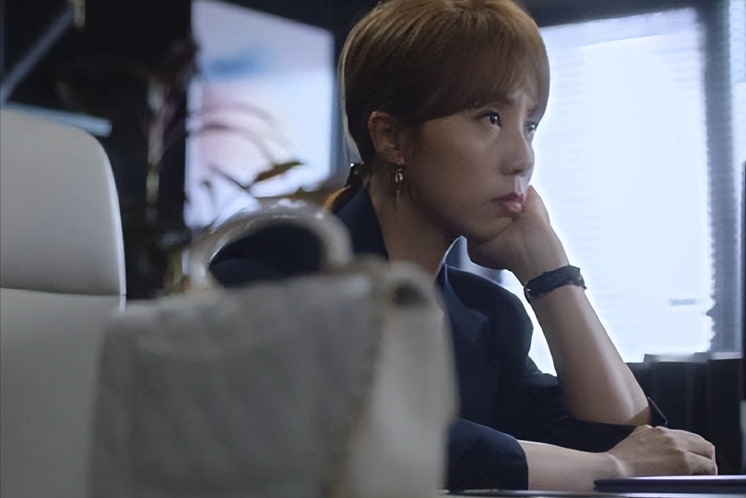 《妻子的选择》：结局很温和，但过程很煎熬