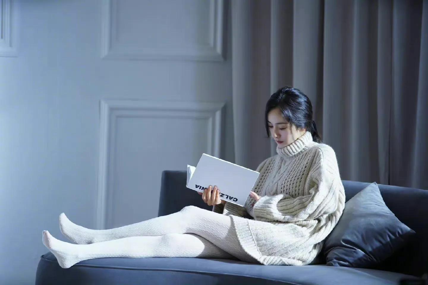 杨幂 | 姐姐的腿不是腿 塞纳河畔的春水 ​​​