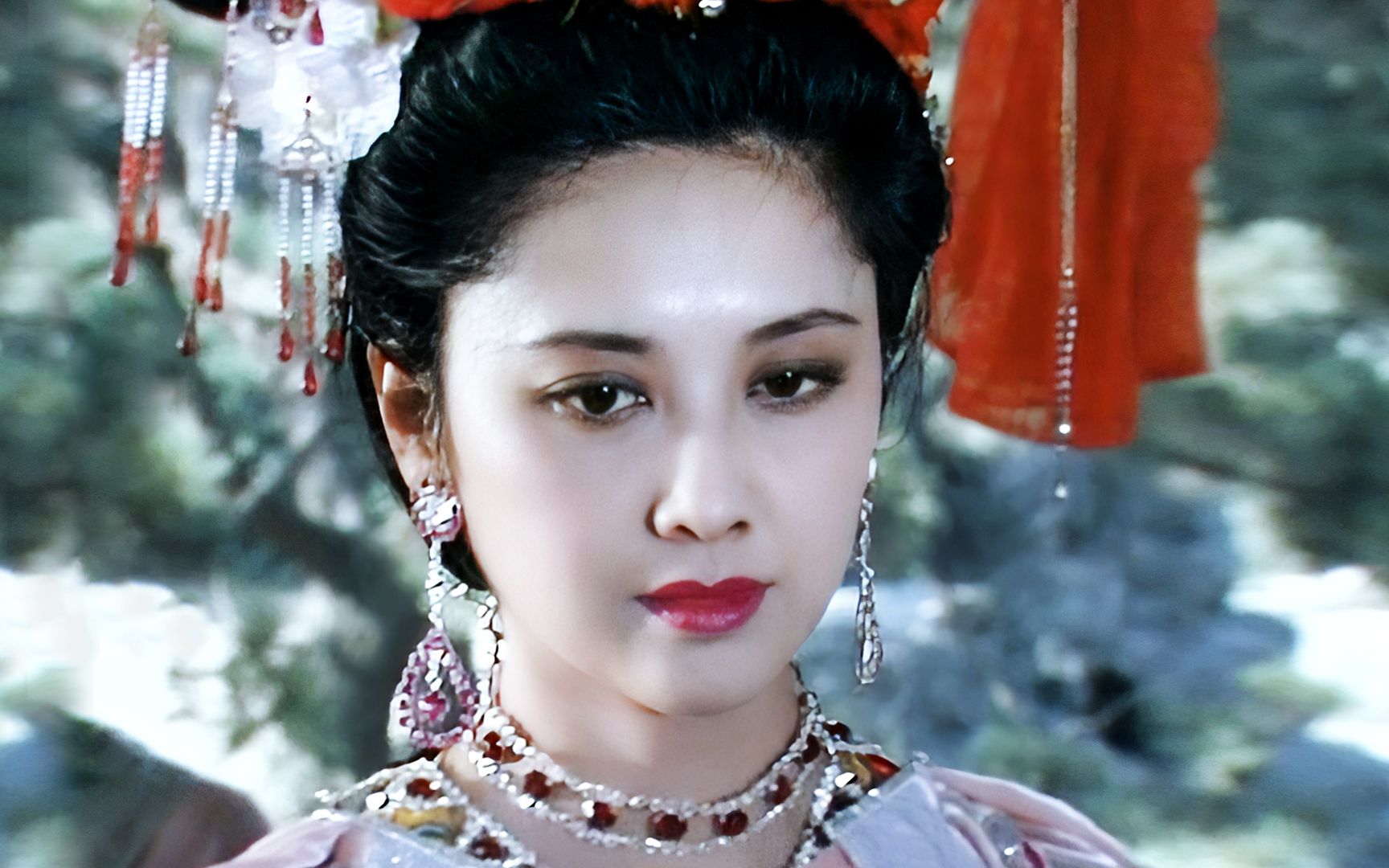 红极一时的朱琳:丈夫原是工人,当年的一个错误决定遗憾终生