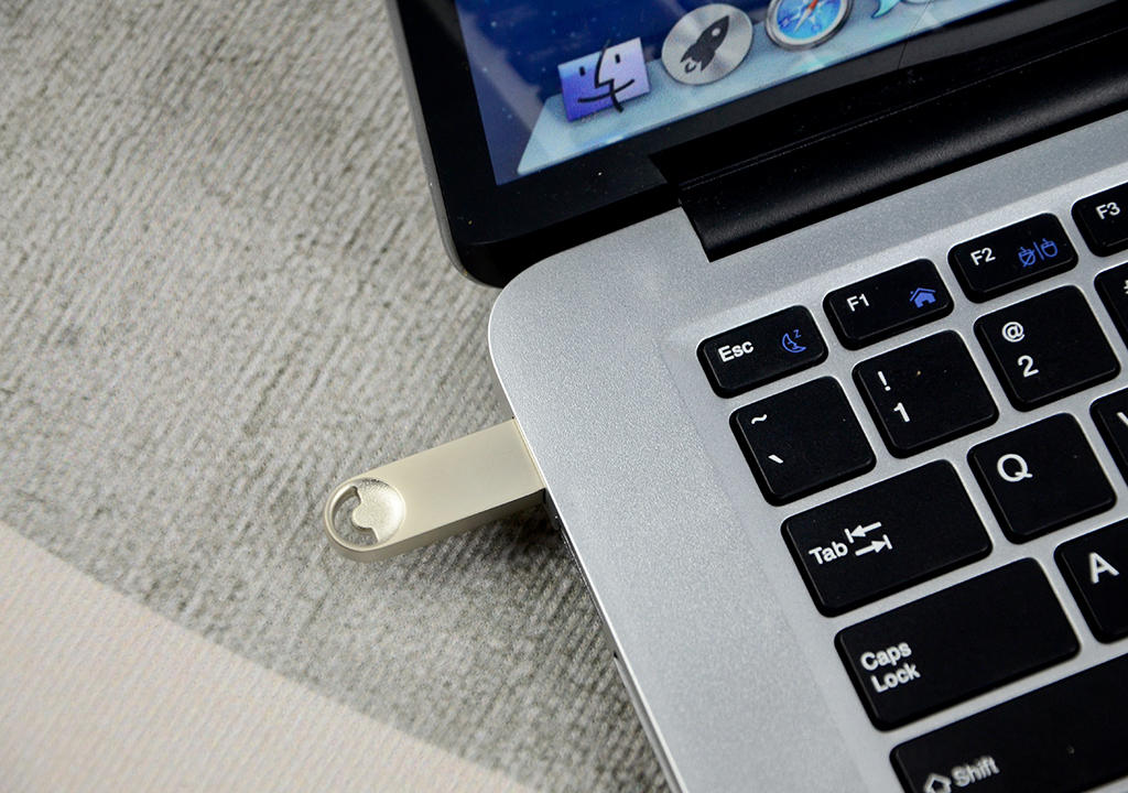 当aigo U盘遇到更快、更稳定的USB3.2接口，是种什么体验？