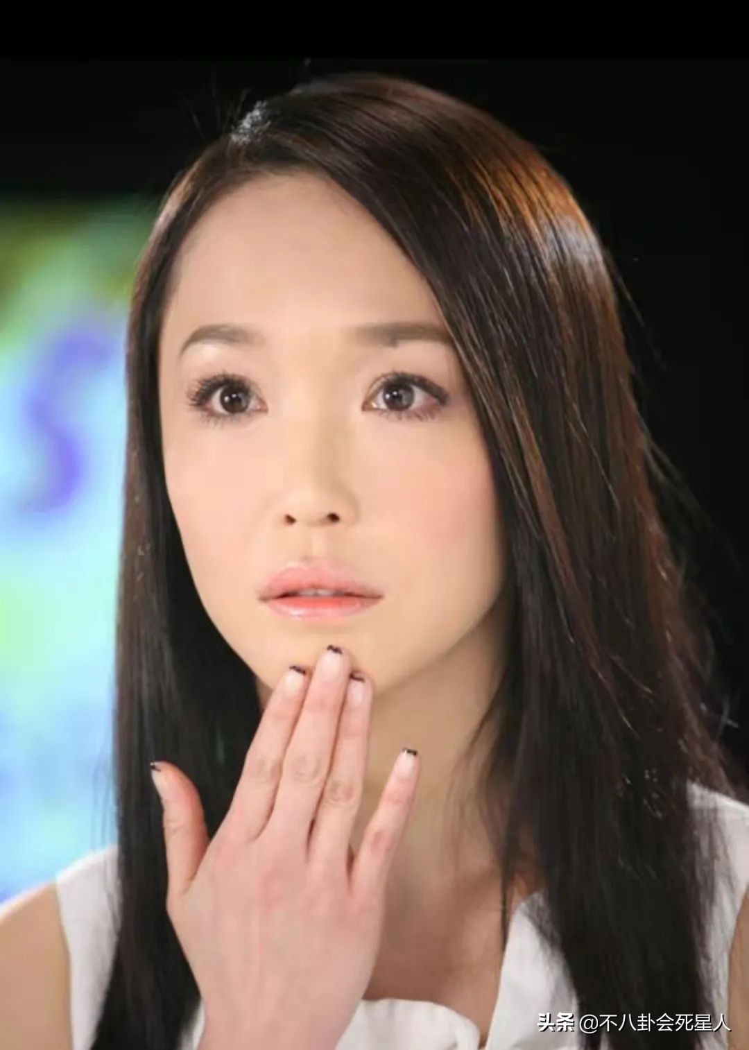 塌鼻梁的明星,塌鼻梁的明星图片