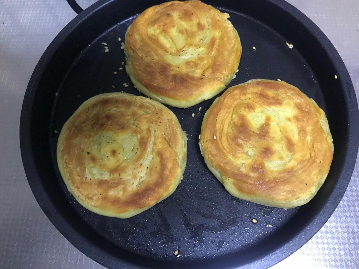 图片[15]-【椒盐油酥烧饼】做法步骤图 操作简单 一学就会-起舞食谱网