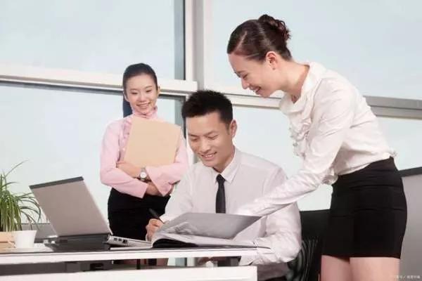 职场宝典｜这样10招巧妙的工作汇报，定能让领导对你刮目相看