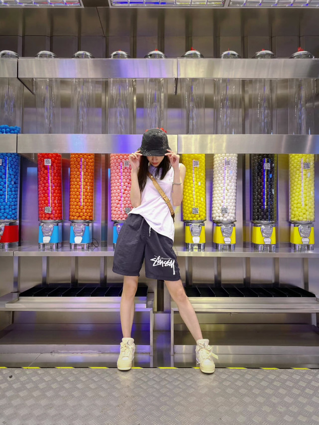 钟楚曦：中性风、法式风、港风，你想要的我都有