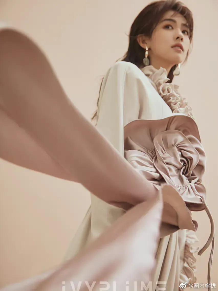 高圆圆、古力娜扎、蔡文静美图大赏，微微一笑很倾城