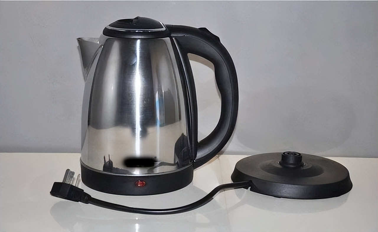 长期喝电热水壶烧的水,不仅伤神经还会致癌,有科学依据吗?