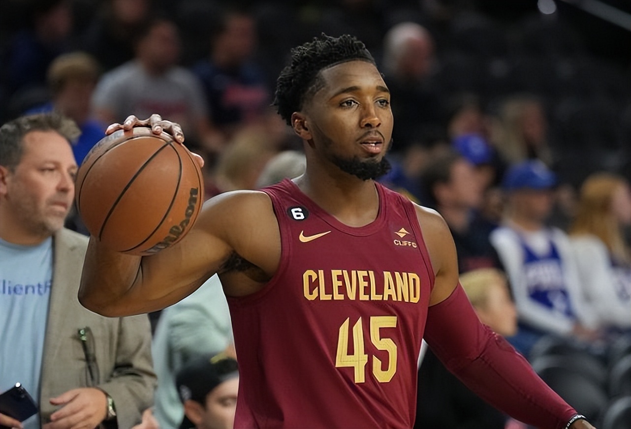 米切尔得分能力怎么样(9中6轰16分,虽输却赢认可!