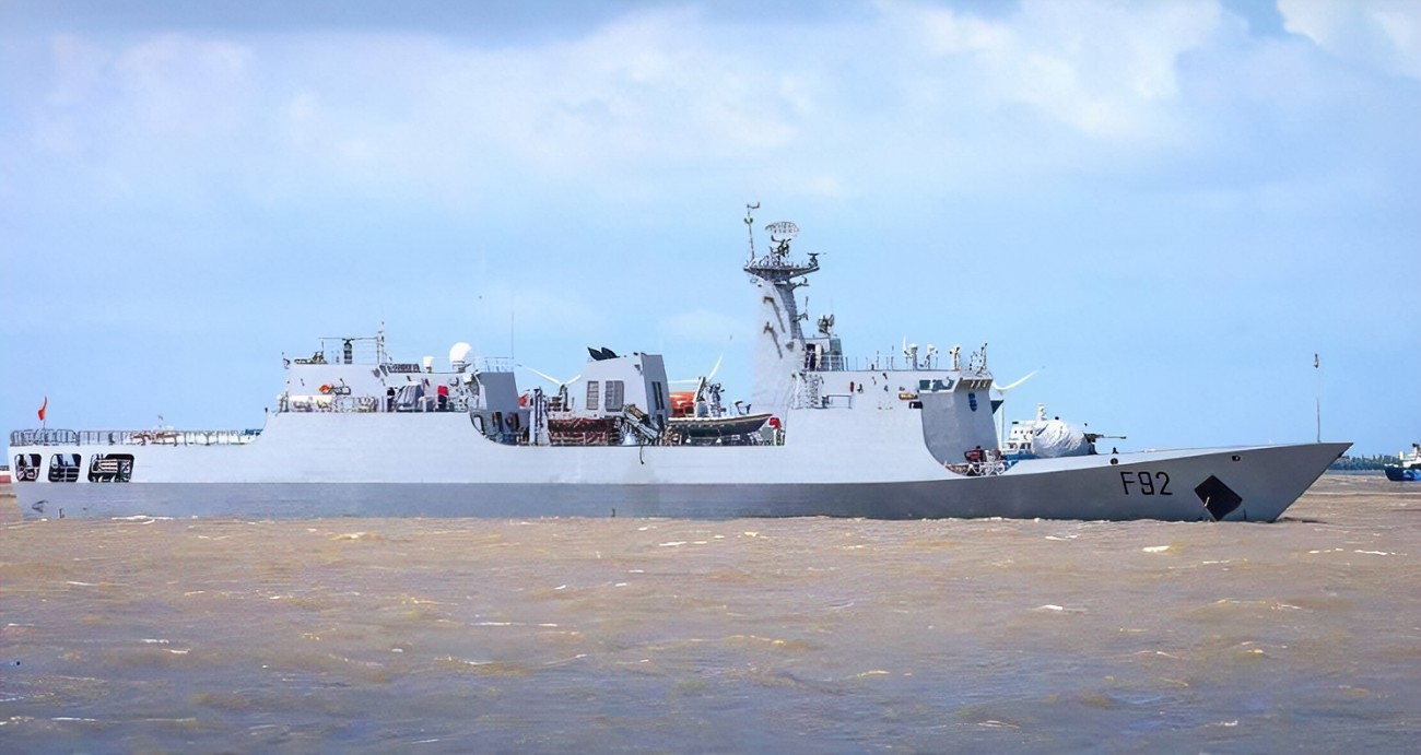 054AP���-10CE��ͬΪ�ͻ�˹������������װ��Ϊ��������׺��ͬ