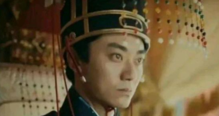 颜值低，实力差，资源却源源不断，这12位明星究竟有何魅力？