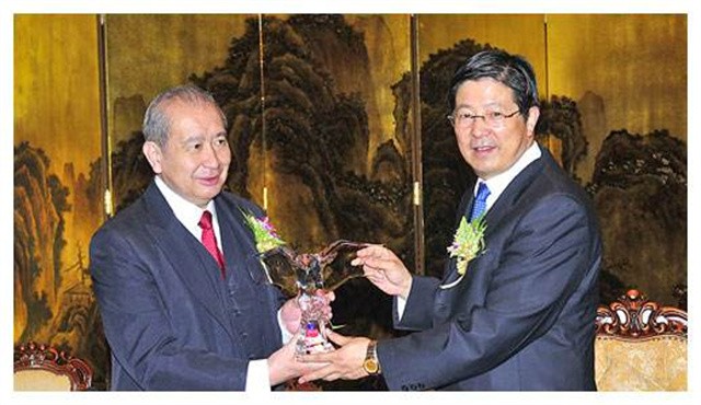 李国宝是谁，能为何鸿燊扶灵？香港第一望族，李嘉诚也让他三分