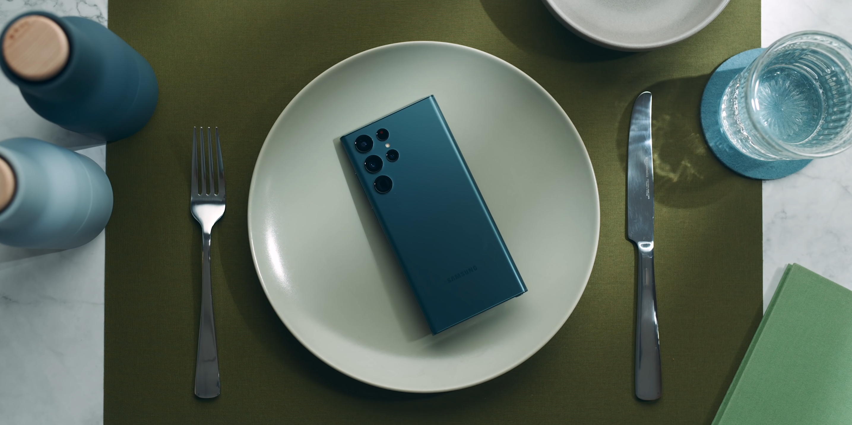 旗舰标杆？三星Galaxy S22 Ultra够不够强？