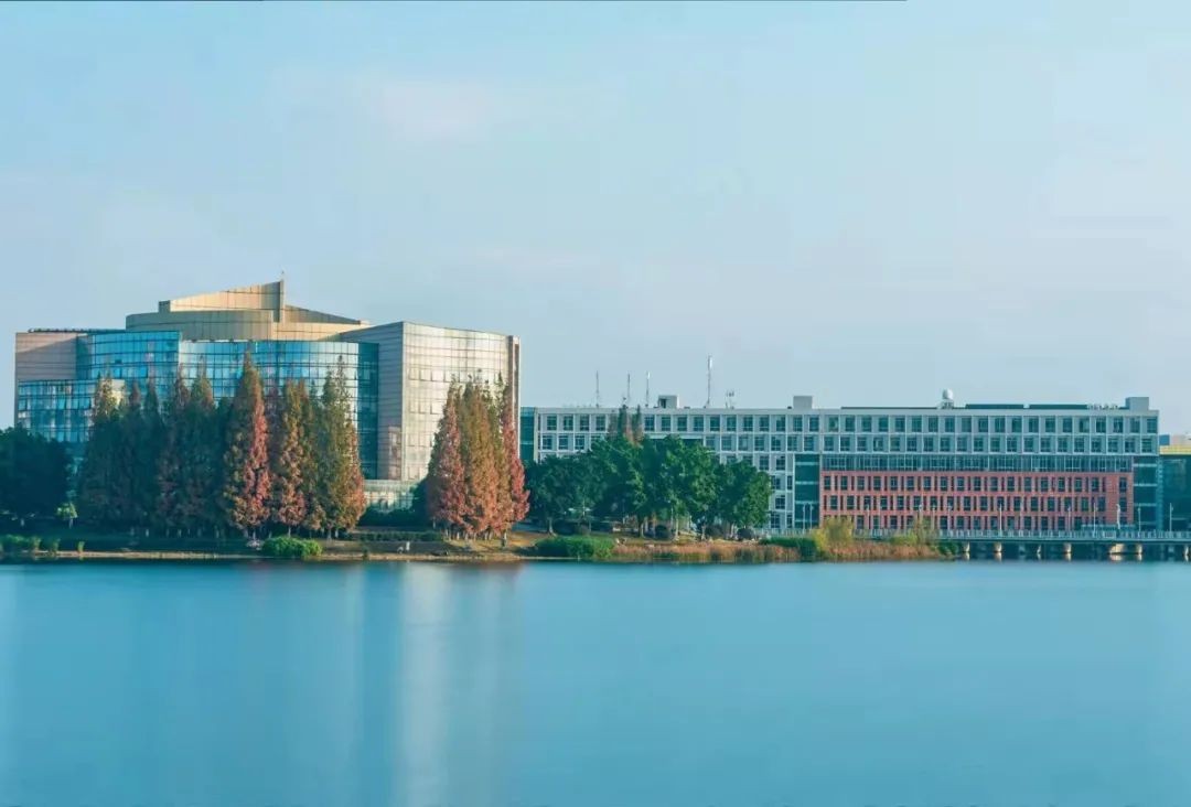 与时代同行，聚有志之士！四川大学：风雨百廿，与你共赴“一流”！