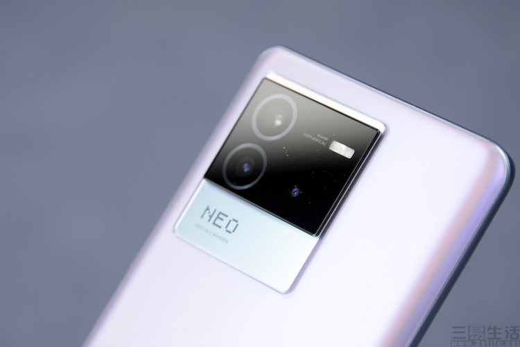 中端手机上的“凑数摄像头”，好日子要到头了？