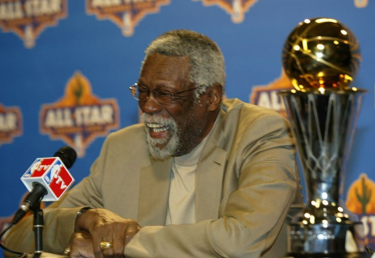 nba为什么都是拉塞尔颁奖（拉塞尔给6人颁发11个FMVP奖杯，都是谁？库里遗憾）