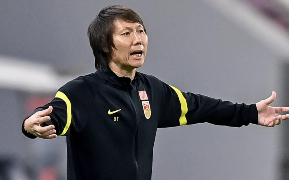 中超俱乐部为什么这么花钱（中超5年800亿花哪了？有人闷声发大财，比特维斯奥斯卡挣得多）