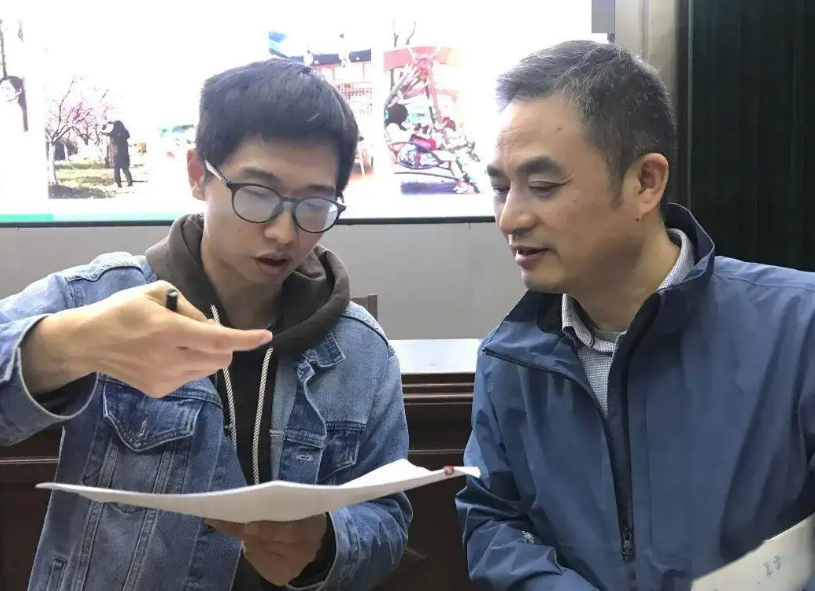 “男生尽量在大学时找到对象”，毕业后才明白，家长的建议太实用