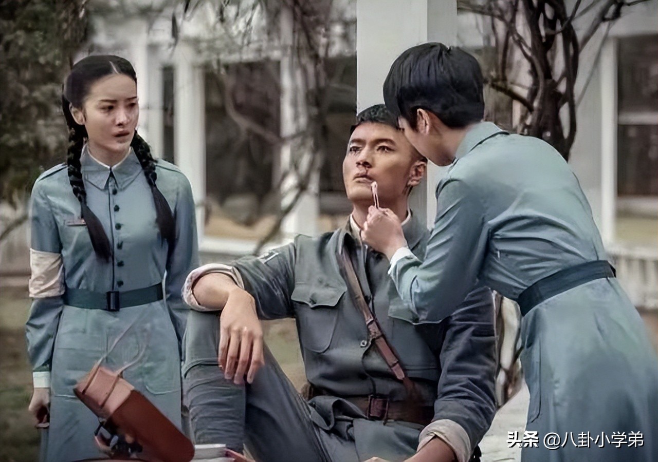 油头粉面、气质不硬就别演军人了，这8位男星告诉你，什么是硬汉