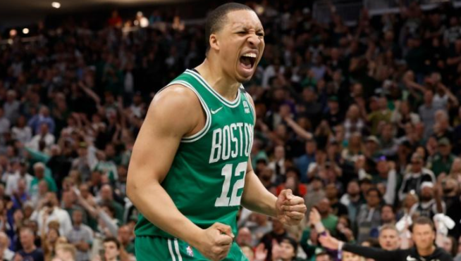 波士顿凯尔特人主场（差距巨大！绿军主场太恐怖，名记嘲讽大通中心：像NCAA二级联赛）