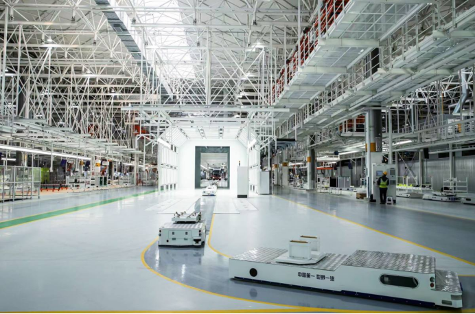J7智能工厂正式落成投产 一汽解放高端制造与产业升级按下加速键