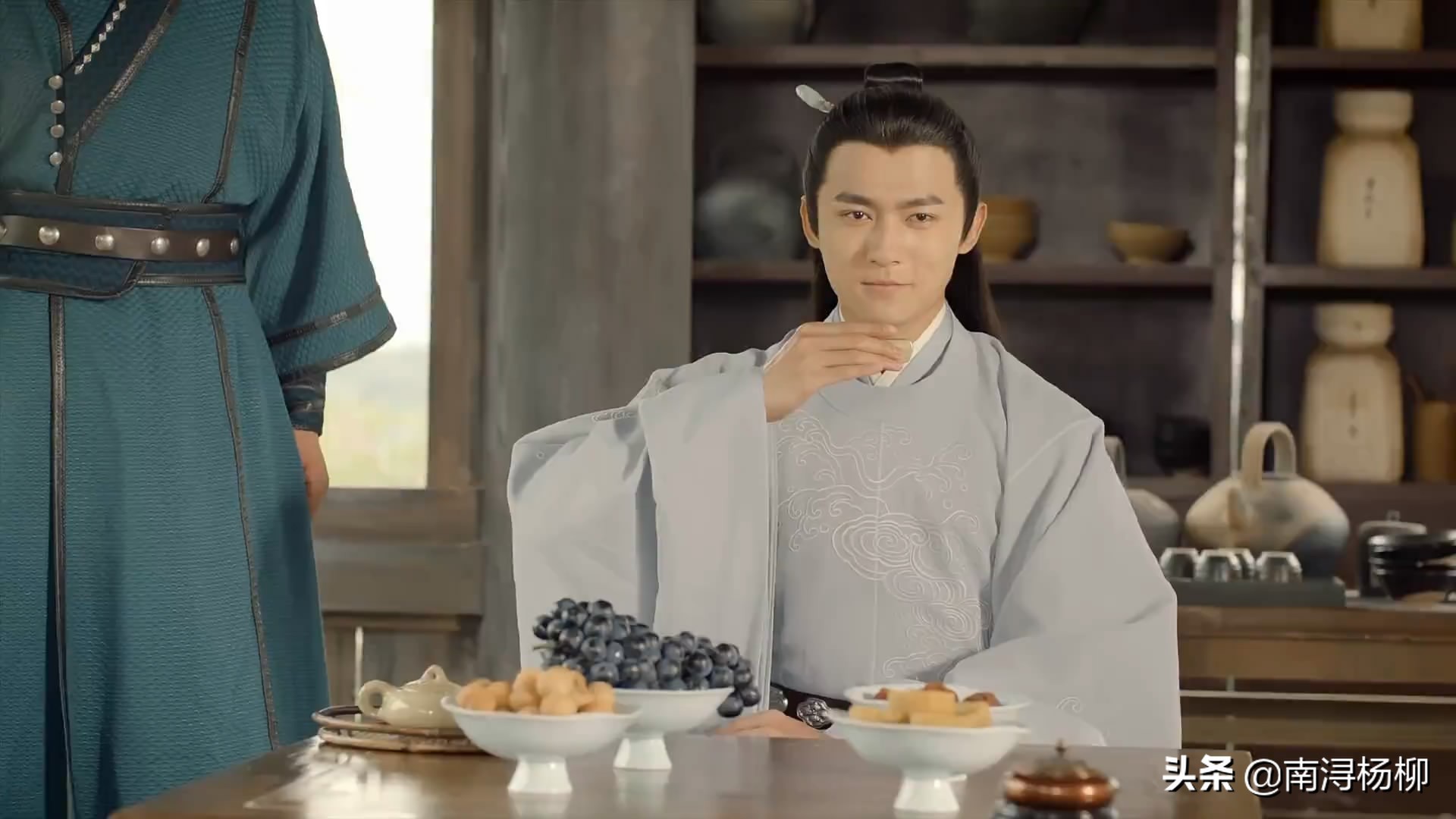 《爱格》里藏了这么多明星的早期照片？迪丽热巴、高伟光、白敬亭